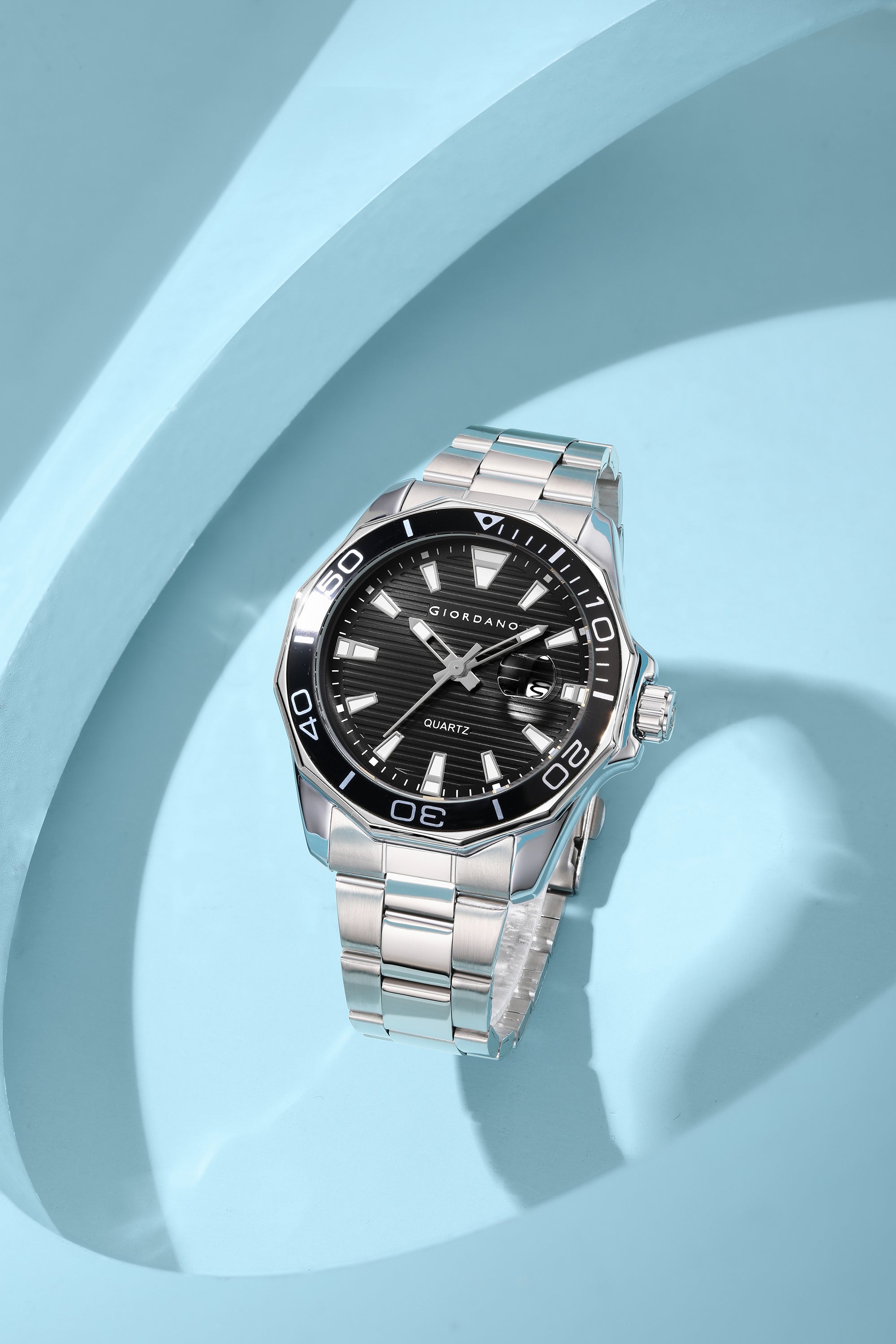 Giordano Stainless Steel Analog Watch for Men – Classic Sporty Design | Textured Dial, Quartz Movement and Date Display with Magnifier | GZ-50149-11